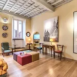 Exquisite Domus By Piazza Navona