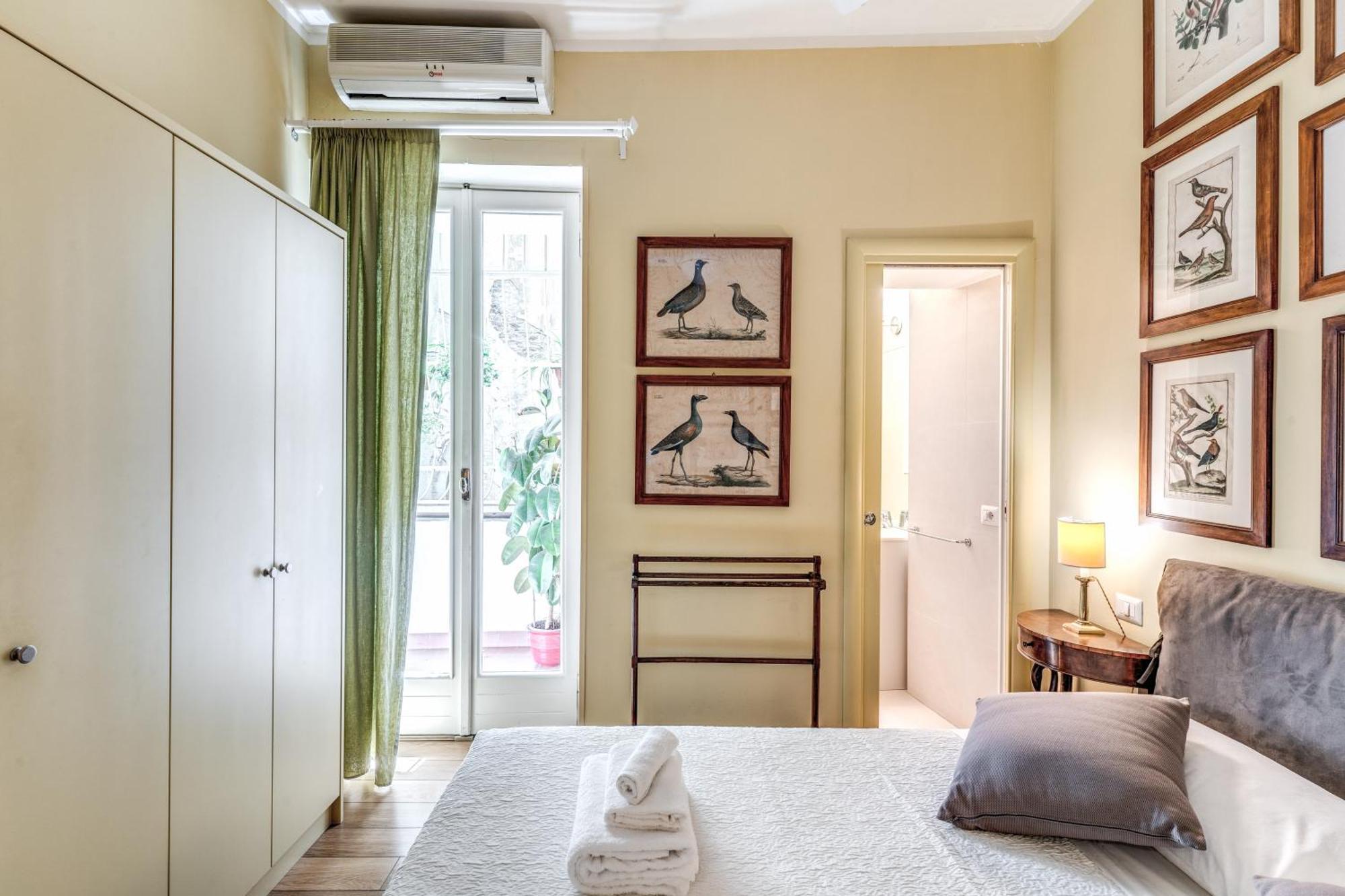 Exquisite Domus By Piazza Navona *