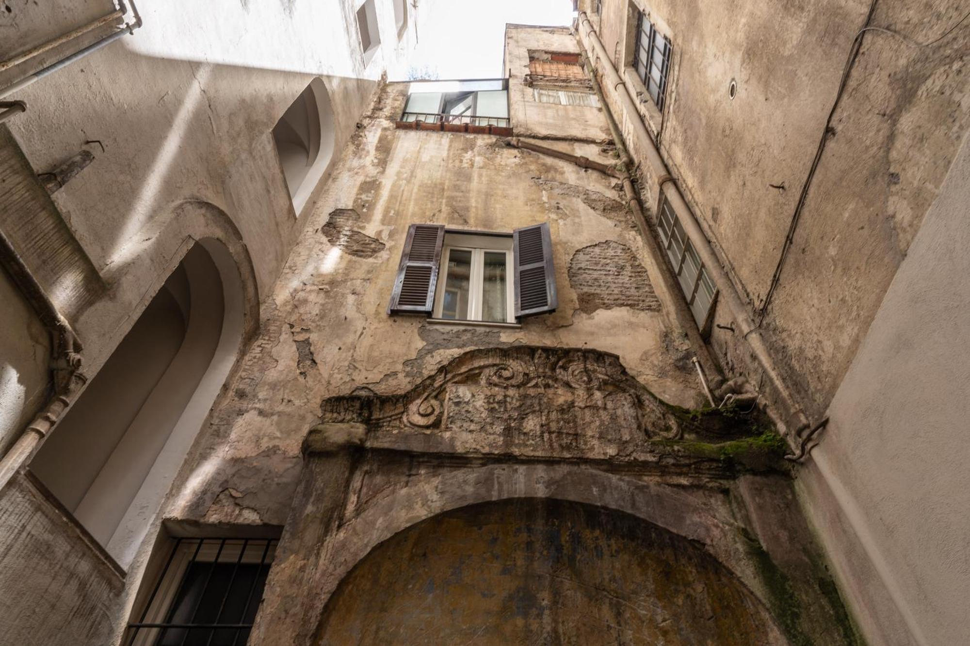 Exquisite Domus By Piazza Navona Apartment