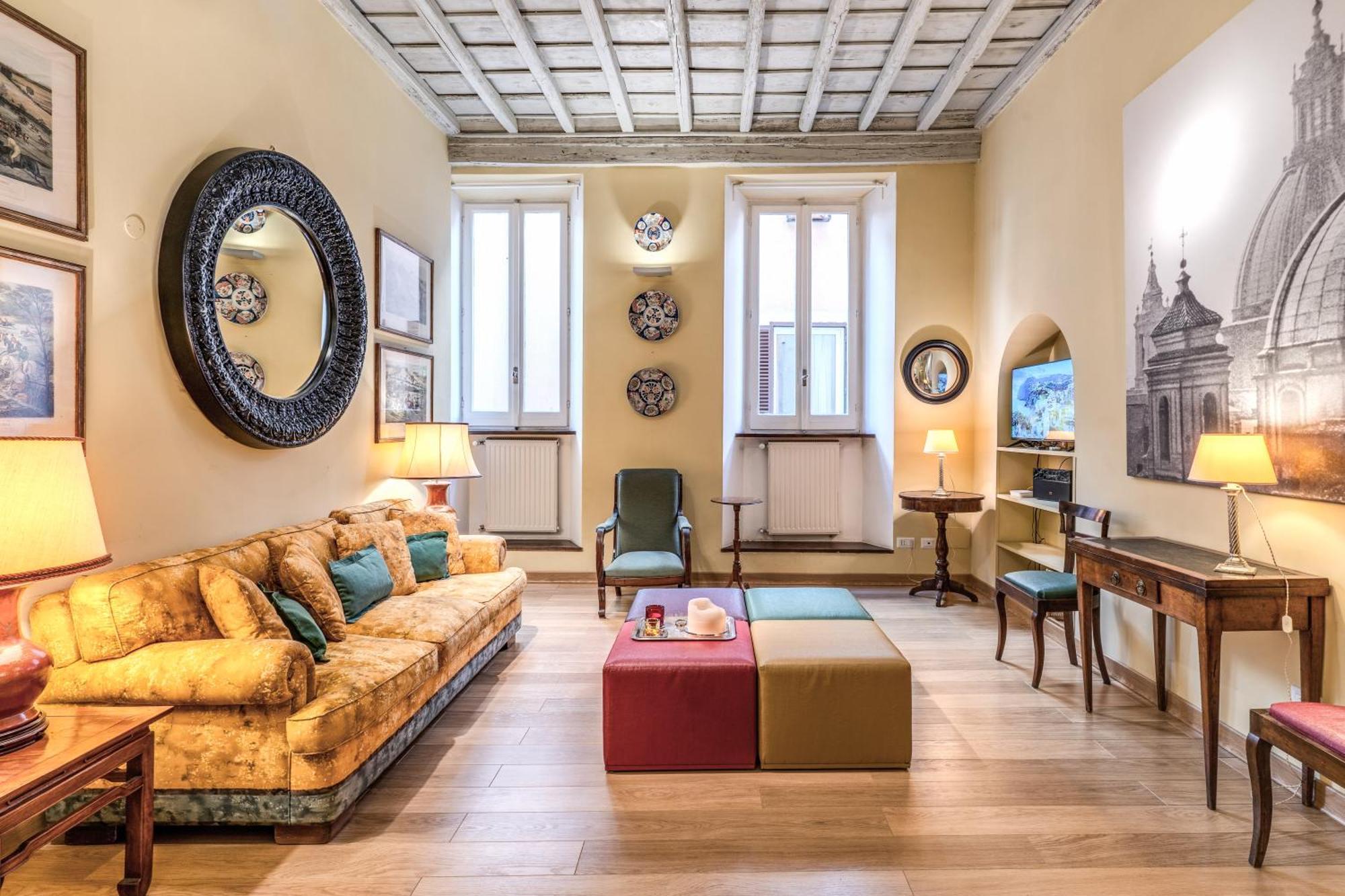 Exquisite Domus By Piazza Navona Apartment
